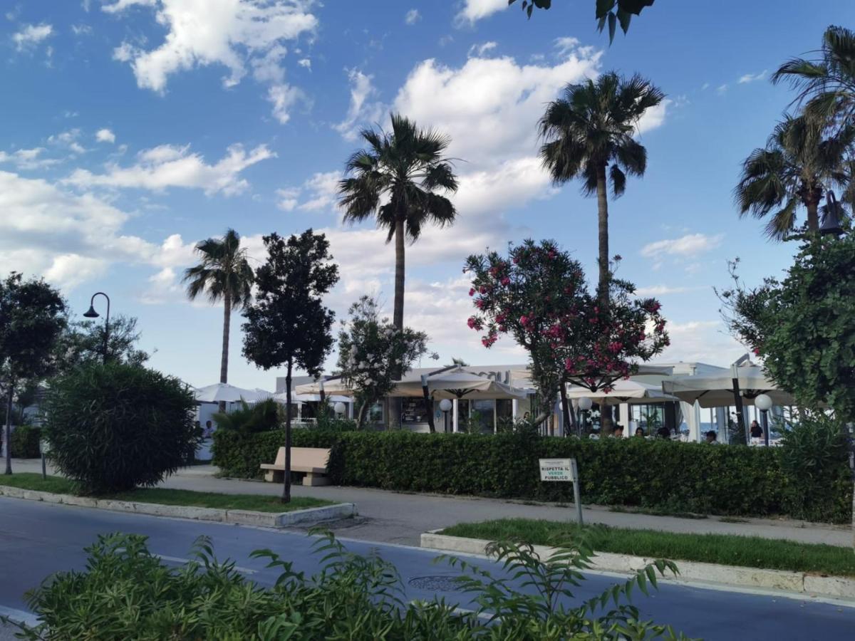 Apartament Casamare Alba Adriatica Frontemare Zewnętrze zdjęcie
